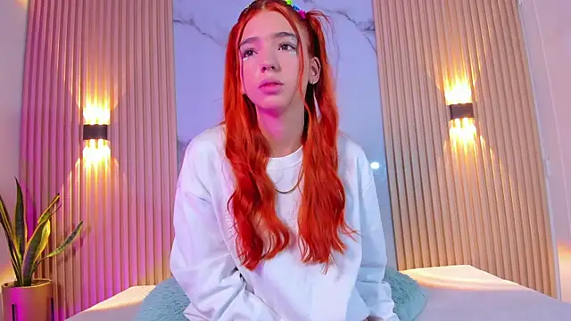 Snapshot of Alana_333 chatting on October 5, 2:15 pm Alana 333 online show from October 5, 2:15 pm