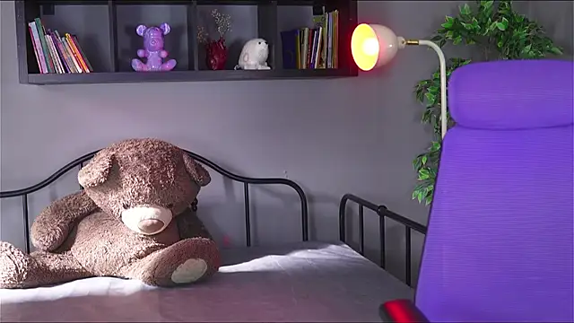 Snapshot of Mystic_blue chatting on November 10, 1:10 pm Mystic blue online show from November 10, 1:10 pm