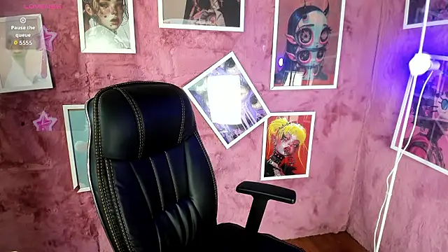 Snapshot of Mystic_blue chatting on February 26, 12:48 pm Mystic blue online show from February 26, 12:48 pm