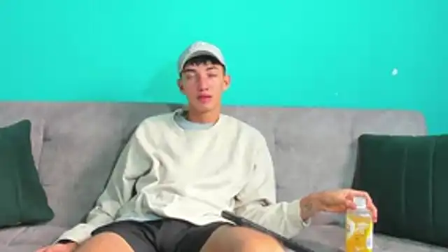 Snapshot of Maikol_Ortiz chatting on February 19, 1:07 pm Maikol Ortiz online show from February 19, 1:07 pm