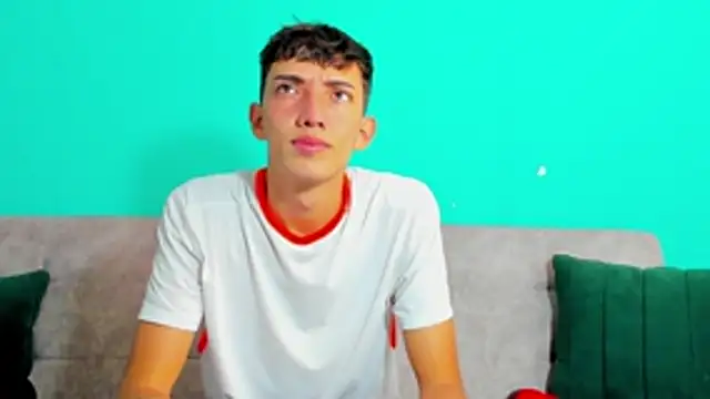 Snapshot of Maikol_Ortiz chatting on February 21, 1:12 pm Maikol Ortiz online show from February 21, 1:12 pm