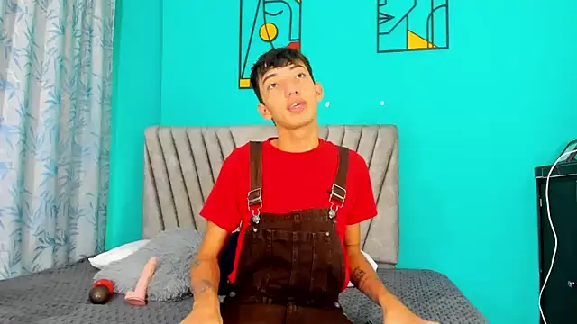 Snapshot of Maikol_Ortiz chatting on March 14, 12:54 pm Maikol Ortiz online show from March 14, 12:54 pm