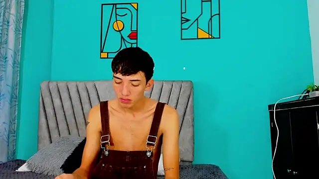 Snapshot of Maikol_Ortiz chatting on March 20, 12:32 pm Maikol Ortiz online show from March 20, 12:32 pm