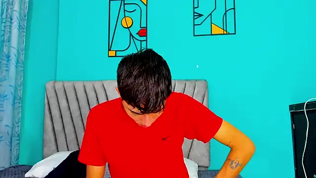 Snapshot of Maikol_Ortiz chatting on March 24, 12:32 pm Maikol Ortiz online show from March 24, 12:32 pm