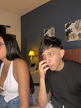 Andres-Andrea1922 online show from October 1, 1:44 am