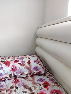 KIMGREY   online show from September 28, 3:17 pm