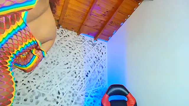 MIA HOT23CM S7S online show from December 4, 2:21 am