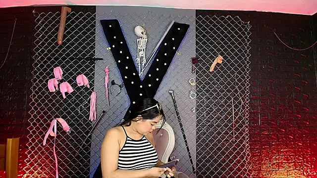 Snapshot of Mr_Alejandra_bdsm chatting on November 25, 7:36 pm Mr Alejandra bdsm online show from November 25, 7:36 pm