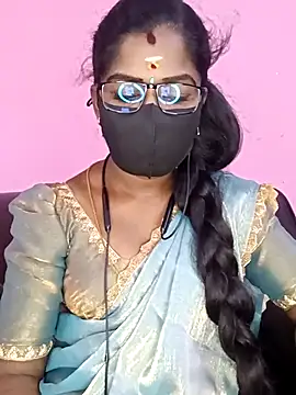 Snapshot of tamilammukuttyy chatting on September 9, 5:07 am tamilammukuttyy online show from September 9, 5:07 am