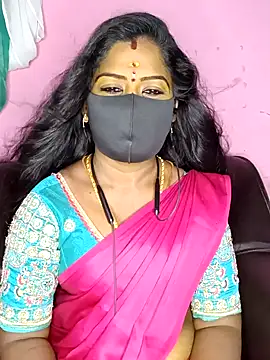 Snapshot of tamilammukuttyy chatting on September 13, 3:28 am tamilammukuttyy online show from September 13, 3:28 am