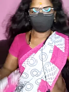Snapshot of tamilammukuttyy chatting on September 19, 3:56 pm tamilammukuttyy online show from September 19, 3:56 pm