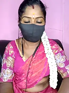 Snapshot of tamilammukuttyy chatting on September 20, 9:32 am tamilammukuttyy online show from September 20, 9:32 am