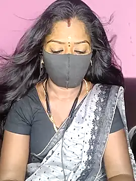 Snapshot of tamilammukuttyy chatting on October 13, 2:33 am tamilammukuttyy online show from October 13, 2:33 am