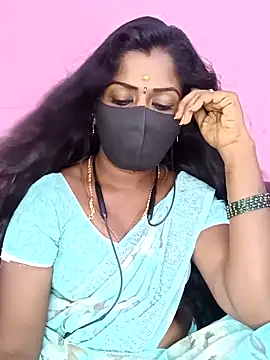 Snapshot of tamilammukuttyy chatting on October 17, 6:49 am tamilammukuttyy online show from October 17, 6:49 am