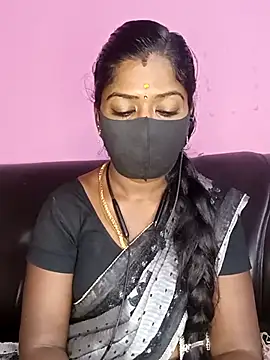 Snapshot of tamilammukuttyy chatting on October 29, 9:05 pm tamilammukuttyy online show from October 29, 9:05 pm