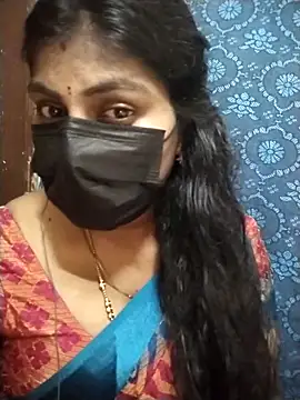 Snapshot of Nithiila chatting on September 27, 10:31 am Nithiila online show from September 27, 10:31 am