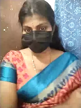Snapshot of Nithiila chatting on November 1, 5:15 pm Nithiila online show from November 1, 5:15 pm