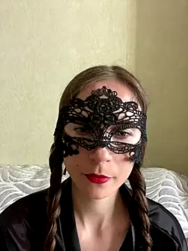 Snapshot of SophieDesire chatting on September 16, 11:44 am SophieDesire online show from September 16, 11:44 am