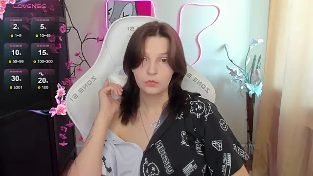 AudreyyKim online show from June 12, 8:24 am