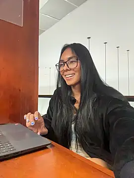 GiorgiaLuxee online show from November 12, 8:52 pm