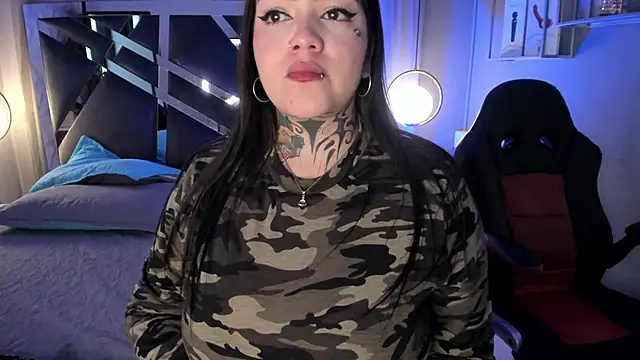 Snapshot of MAGIC_TESSA chatting on March 8, 2:04 am MAGIC TESSA online show from March 8, 2:04 am