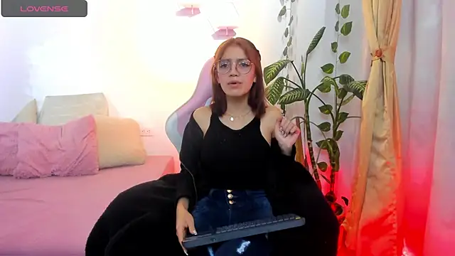 Jade22   online show from September 13, 1:00 pm