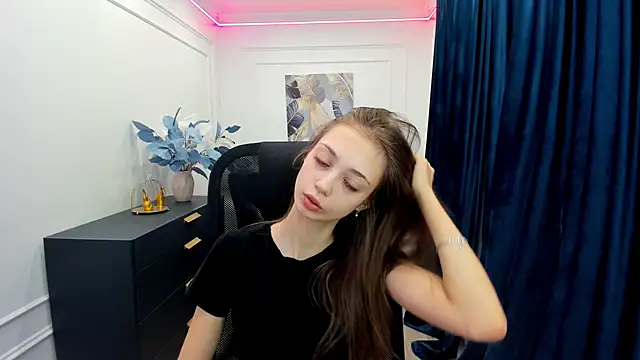 EmilyGraydis online show from September 26, 4:49 am