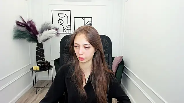 EmilyGraydis online show from November 19, 4:23 am