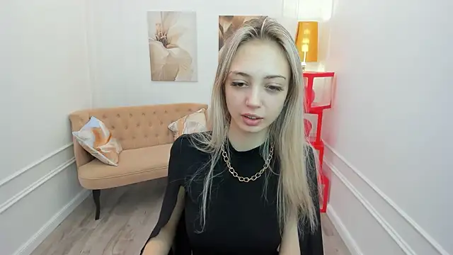 Snapshot of EmilyGraydis chatting on March 16, 5:44 am EmilyGraydis online show from March 16, 5:44 am