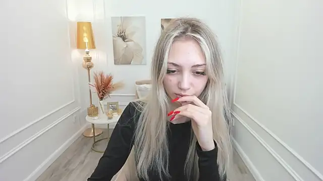 Snapshot of EmilyGraydis chatting on March 20, 7:41 pm EmilyGraydis online show from March 20, 7:41 pm