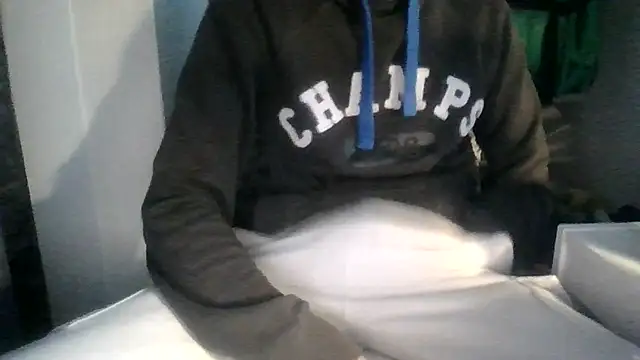 Snapshot of juju78jujuu chatting on October 28, 6:39 am juju78jujuu online show from October 28, 6:39 am