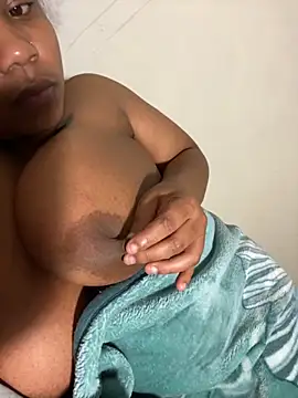 JuicyMellow21 online show from October 20, 7:25 pm