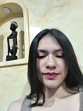 Snapshot of CHARLOTTE__05 chatting on October 2, 1:07 pm CHARLOTTE  05 online show from October 2, 1:07 pm