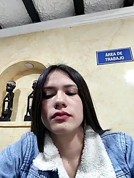 Snapshot of CHARLOTTE__05 chatting on October 3, 12:57 pm CHARLOTTE  05 online show from October 3, 12:57 pm