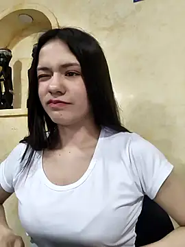 Snapshot of CHARLOTTE__05 chatting on October 4, 1:31 pm CHARLOTTE  05 online show from October 4, 1:31 pm