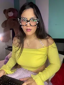 alilith online show from June 5, 6:02 pm