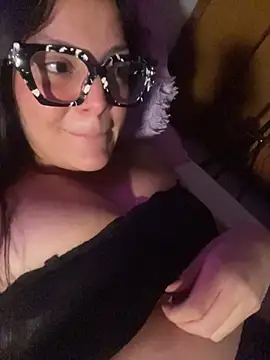 alilith online show from June 28, 4:51 am