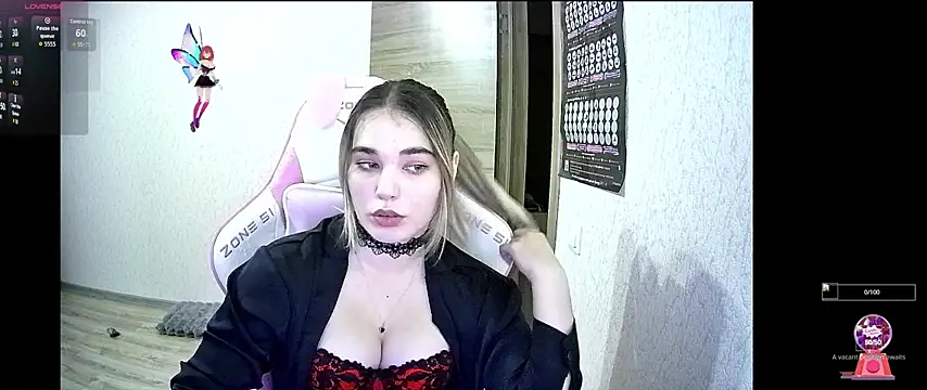 Snapshot of Kris_Moss chatting on October 17, 8:00 pm Kris Moss online show from October 17, 8:00 pm