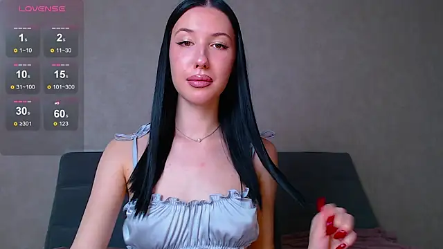 Isabela Fontanaa online show from September 19, 9:43 am
