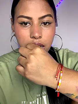 Michluxe 69 online show from December 18, 10:27 pm