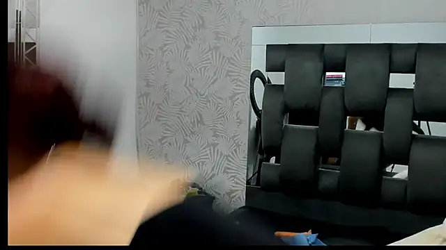 MissDiabla  online show from October 12, 12:48 pm