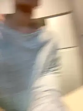 Snapshot of Prettygirl6070 chatting on October 10, 6:40 pm Prettygirl6070 online show from October 10, 6:40 pm