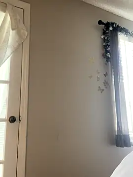 Snapshot of Prettygirl6070 chatting on October 13, 4:29 pm Prettygirl6070 online show from October 13, 4:29 pm