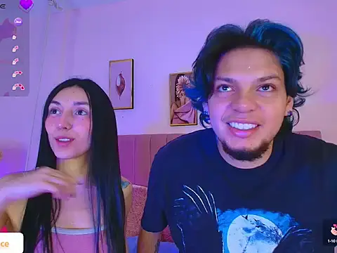 Snapshot of Laia_and_Damian chatting on September 15, 12:27 pm Laia and Damian online show from September 15, 12:27 pm