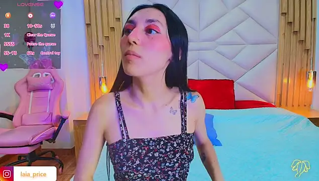 Snapshot of Laia_and_Damian chatting on October 7, 7:33 pm Laia and Damian online show from October 7, 7:33 pm