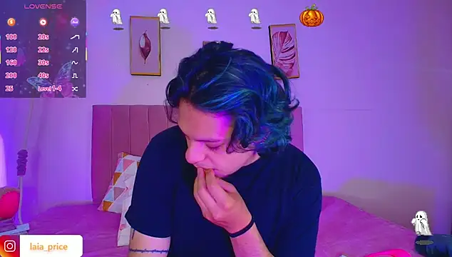 Snapshot of Laia_and_Damian chatting on October 28, 12:30 pm Laia and Damian online show from October 28, 12:30 pm