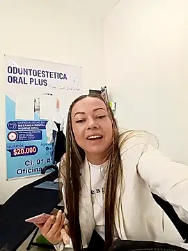 Madisson-04  online show from January 17, 2:11 pm