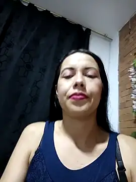 MiaForever1 online show from November 3, 11:59 pm