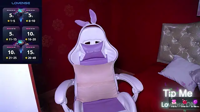 Snapshot of Violet-Flow chatting on October 11, 2:26 pm Violet-Flow online show from October 11, 2:26 pm