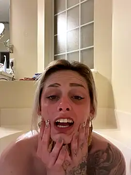 BriTaySayy online show from October 26, 8:59 pm